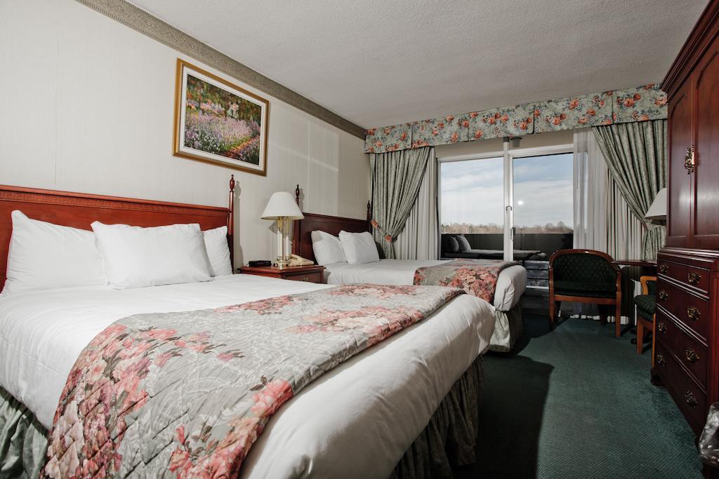 Travelodge By Wyndham Niagara Falls Fallsview Экстерьер фото